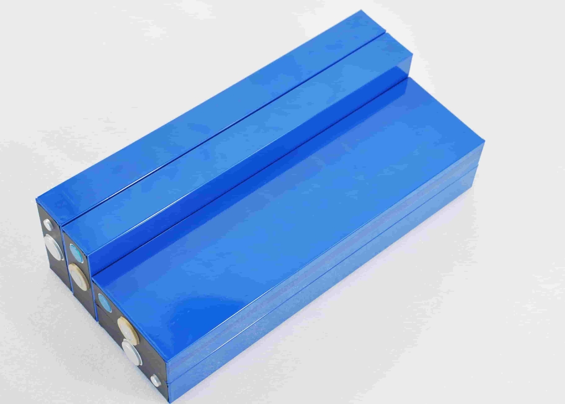 poder 3.6Kg de 3.2V175Ah Li Ion Battery Cell Stored Energy 175Ah EIKTO